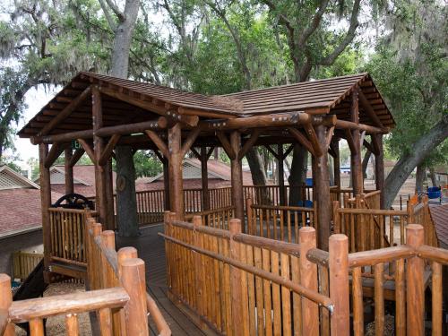 The Bolles School Outdoor Living Center